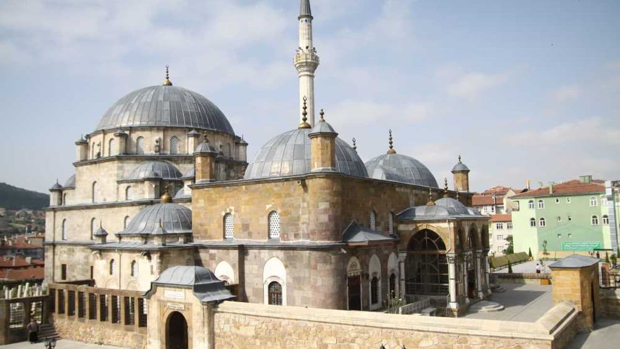 Çapanoğlu Camii: Yozgat'ın Taş Belleği