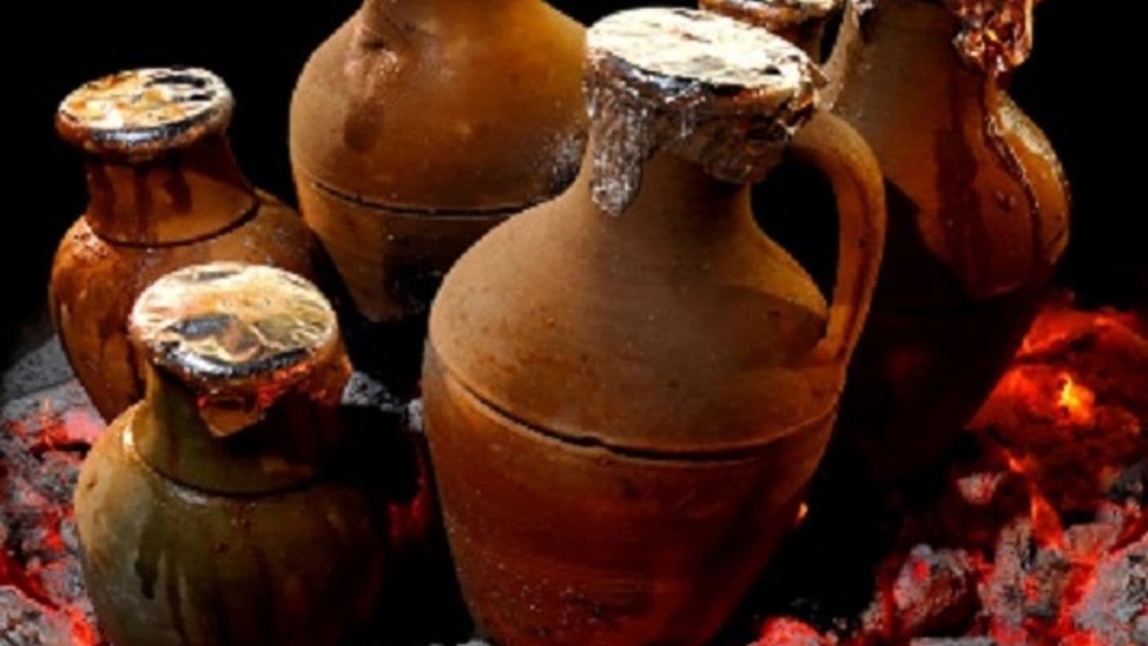 Yozgat'ın Ateşten Doğan Lezzeti: Testi Kebabı