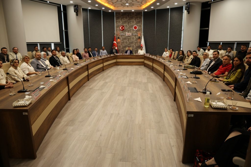 YOBUnun Bilimsel Gucu Artiyor Yeni Akademisyenlerle3