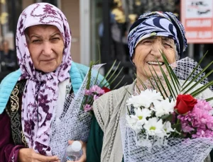 Silivri’de Huzurevlerine Bayram Ziyareti