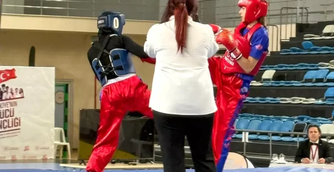 SUBÜ Öğrencileri Wushu Kung-Fu Türkiye Şampiyonası’nda İki Gümüş Madalya Kazandı