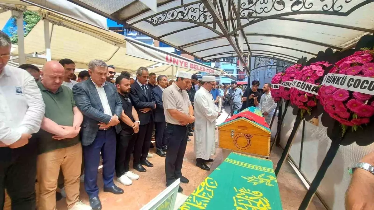 Ünlü Yönetmen ve Yapımcı Ahmet Selim Tuncer’in Vefatıyla Yazılan Veda